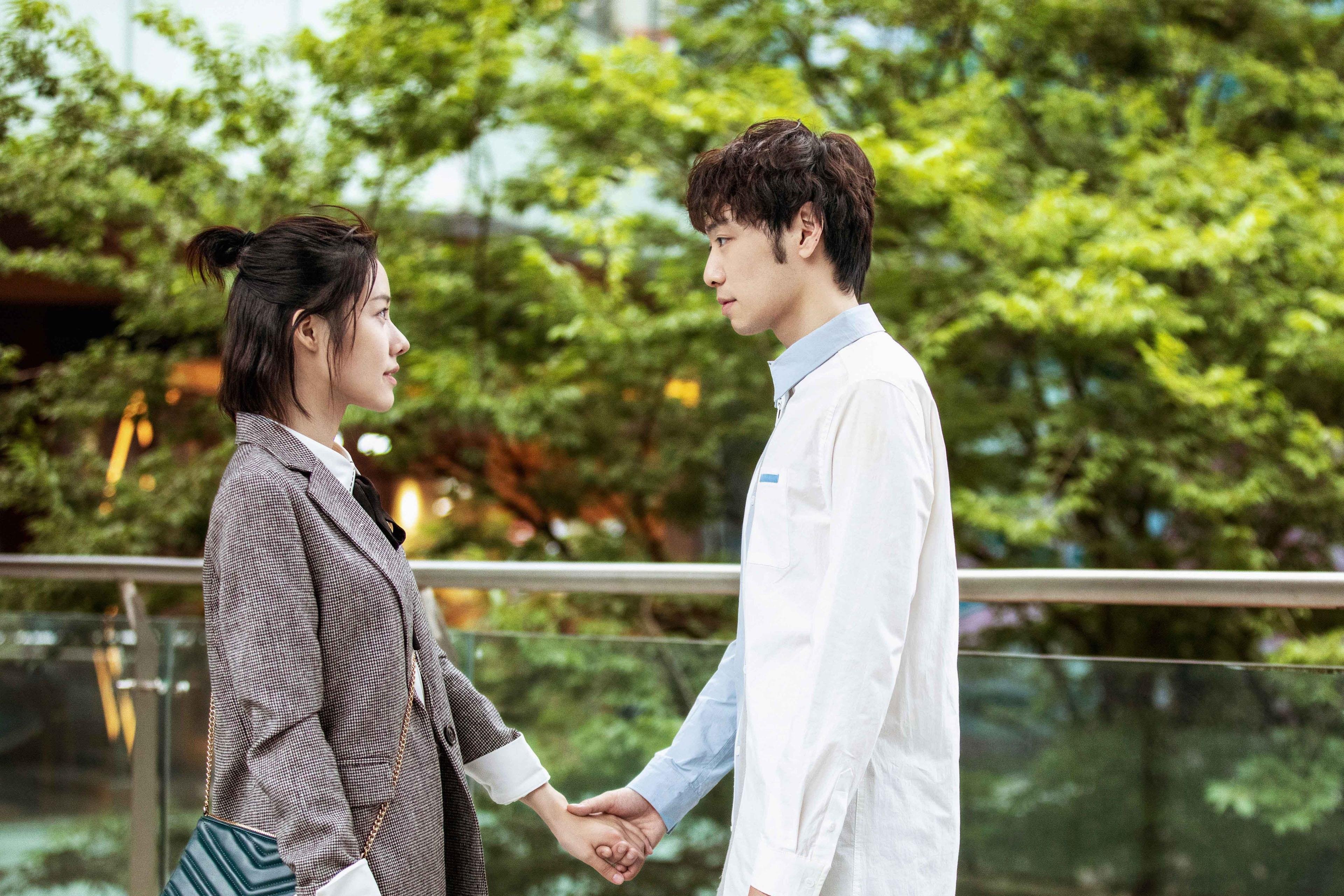 _湖人队新签约表现亮眼，队友盛赞_，湖人刚刚签约了谁