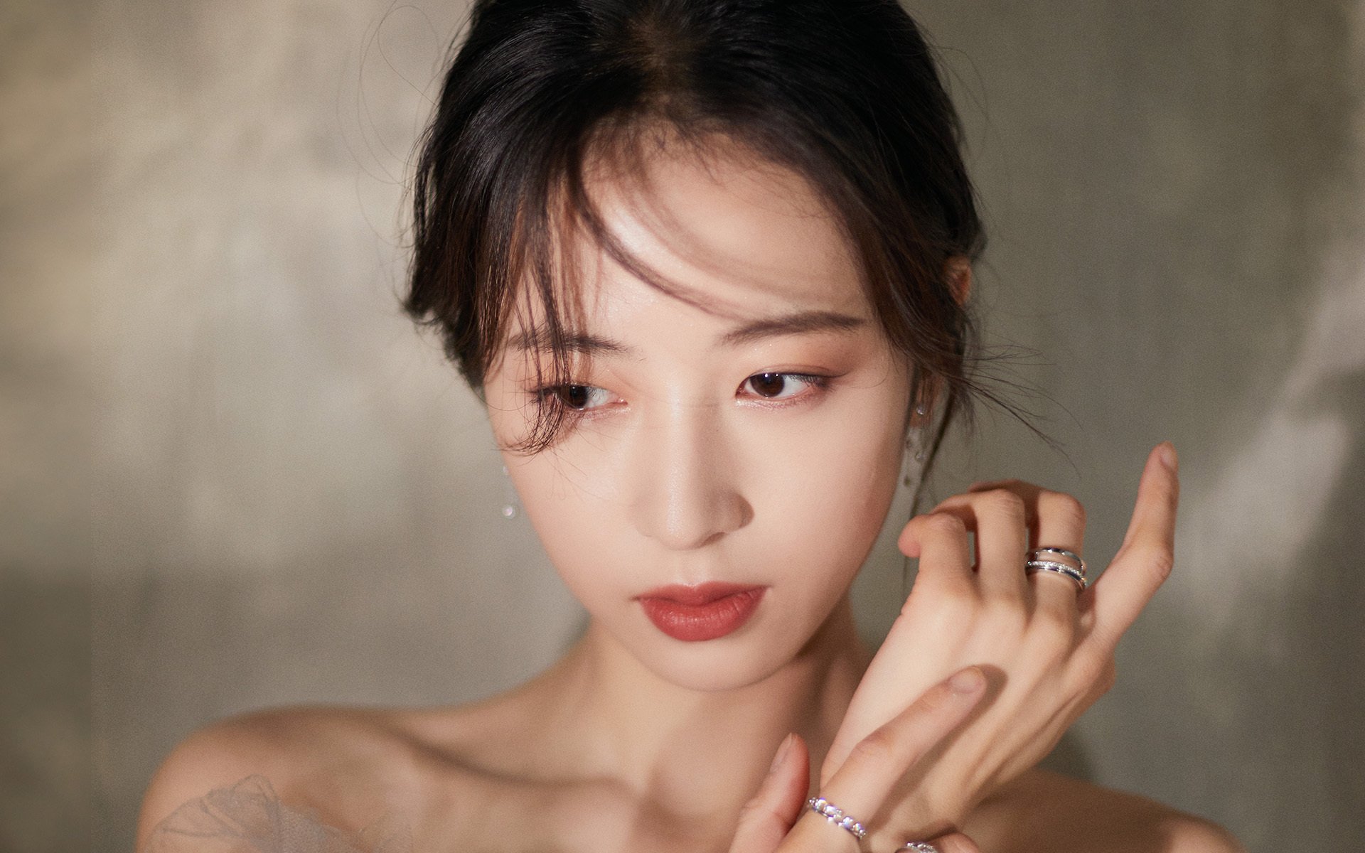 九游APP官网-埃弗顿中场创造力提升，古迪逊公园期待反弹，古迪逊公园球场扩建