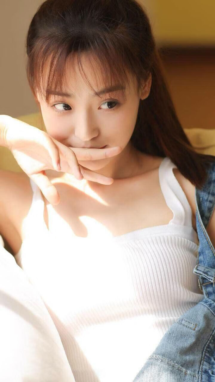 电竞职业选手的科学训练计划制定与效果监控研究，职业电竞选手的训练时间